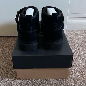 Never worn  Neumel SnapBack Ugg Boots